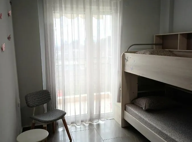 Modern Sweet With Amazing View!! * Serres